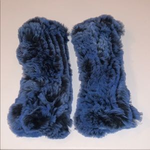Haute Items, blue rabbit fur gloves - NEW!